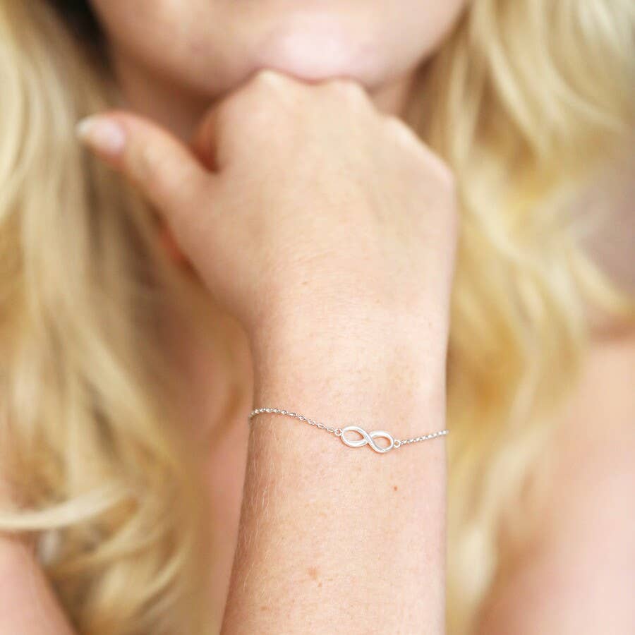 Infinity Charm Bracelet in Silver Lisa Angel