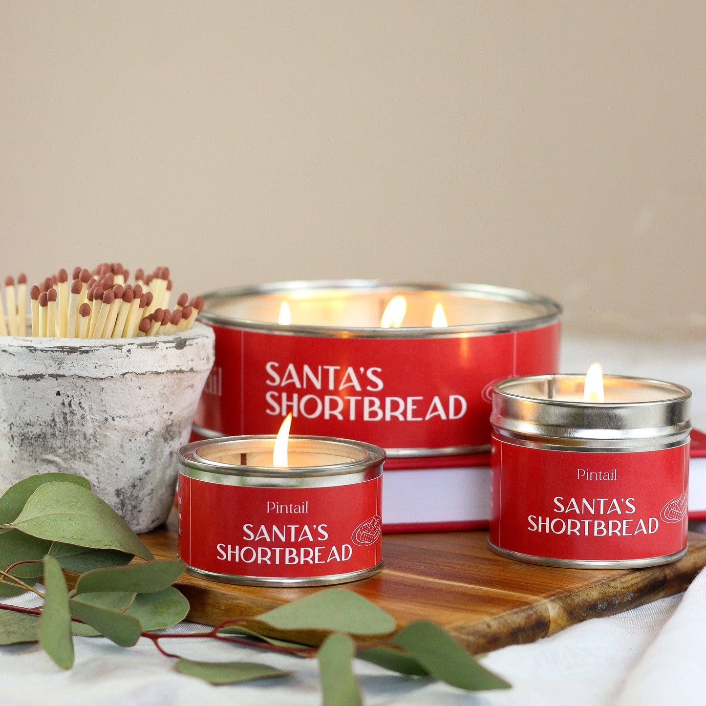 Santa's Shortbread Paint Pot Candle (Pack of 6) Pintail Candles | Avalon Home