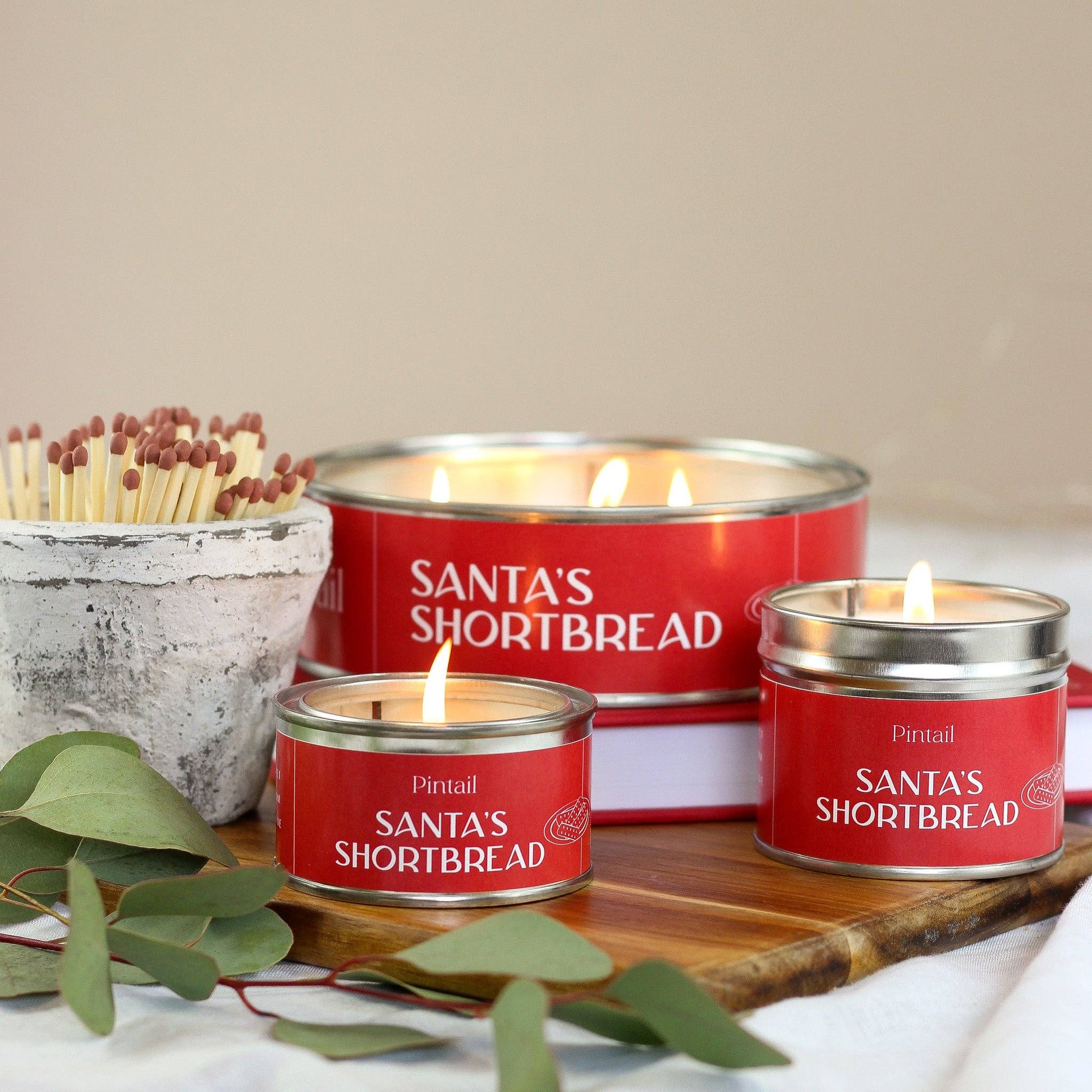 Santa's Shortbread Paint Pot Candle (Pack of 6) Pintail Candles | Avalon Home